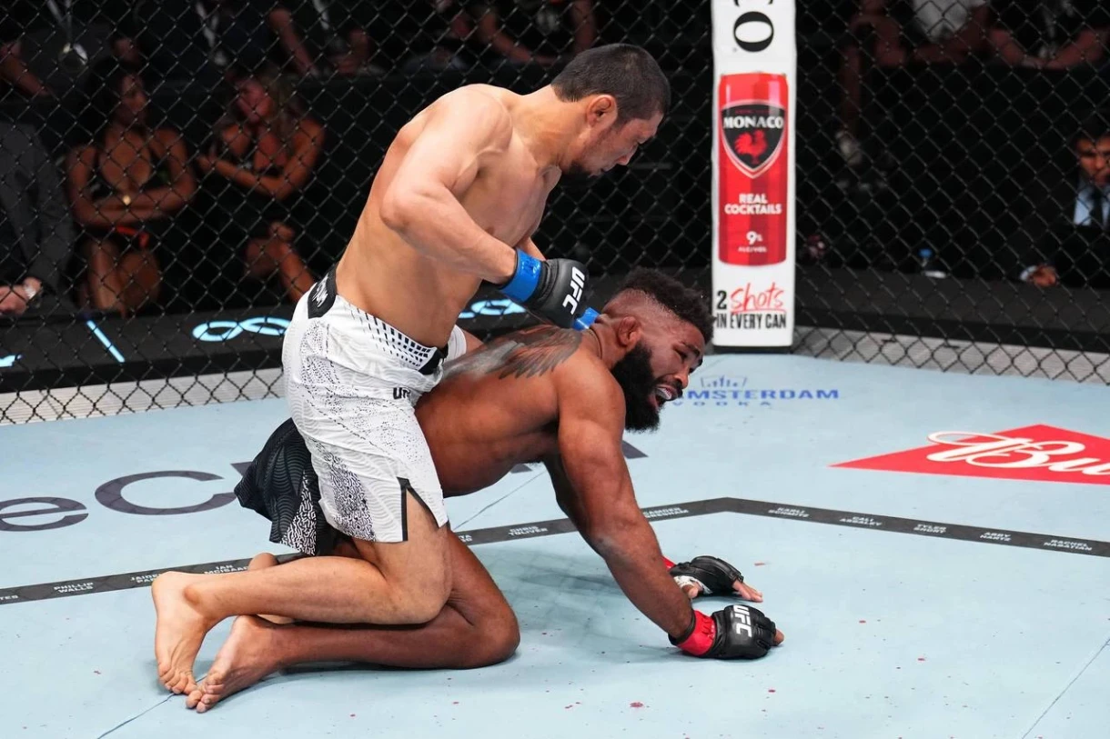 Мыктыбек Оролбай вошел в топ-3 UFC по наибольшему количеству тейкдаунов за бой