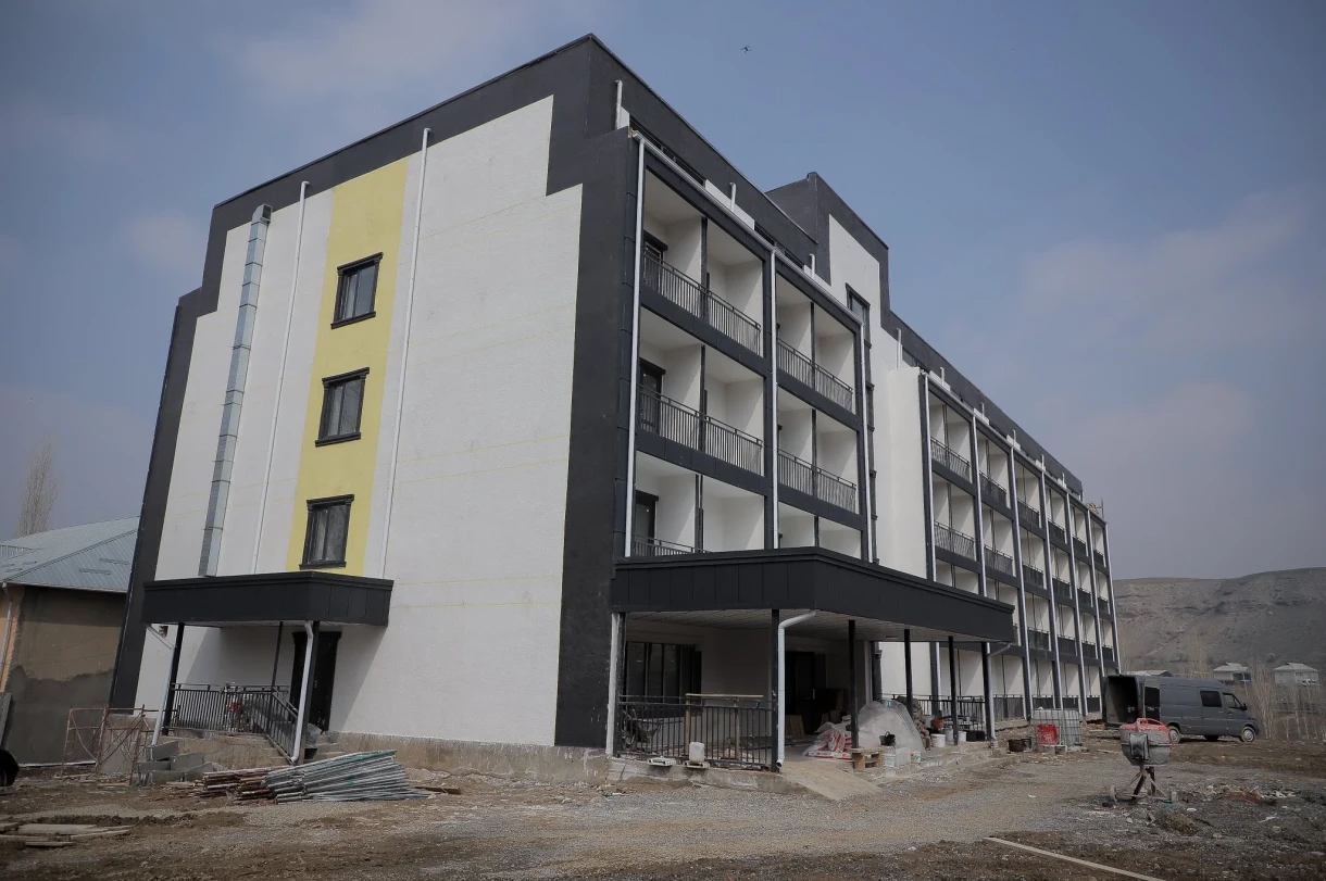 The Mayor of Osh Inspected the Reconstruction of the Sanatorium in the Village of Toloykan