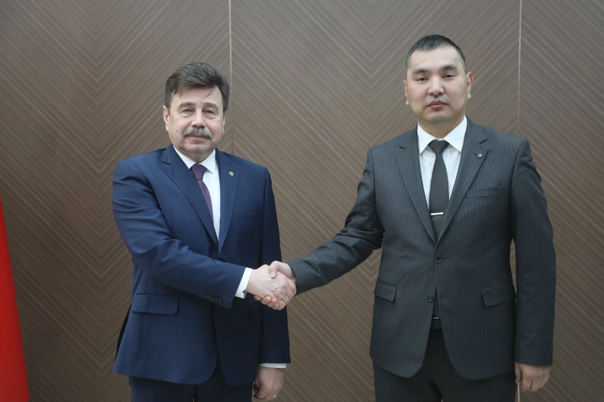 The Head of the Ministry of Emergency Situations and the Ambassador of the Russian Federation Discussed Emergency Situation Warnings