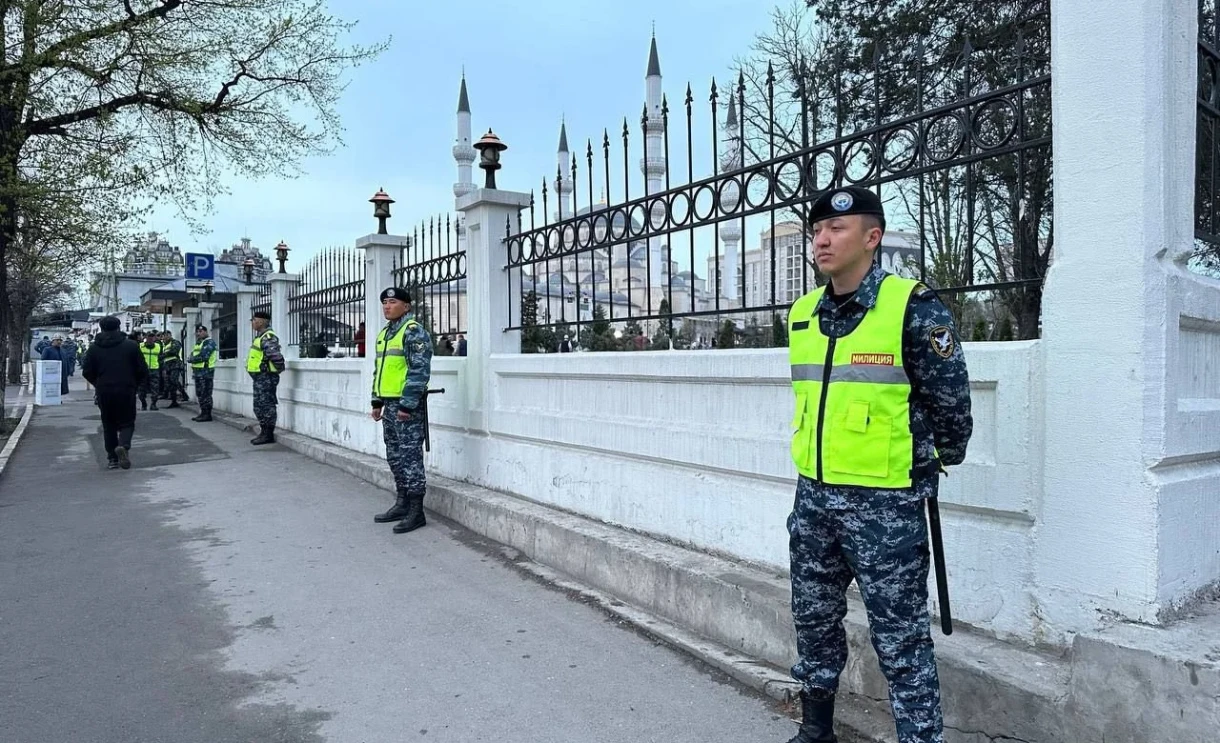 Более 10 тысяч милиционеров обеспечат правопорядок во время Орозо айта