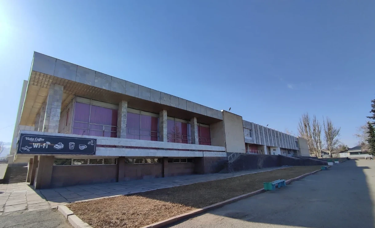 In Karakol, the old drama theater building will be demolished and a modern one will be constructed.
