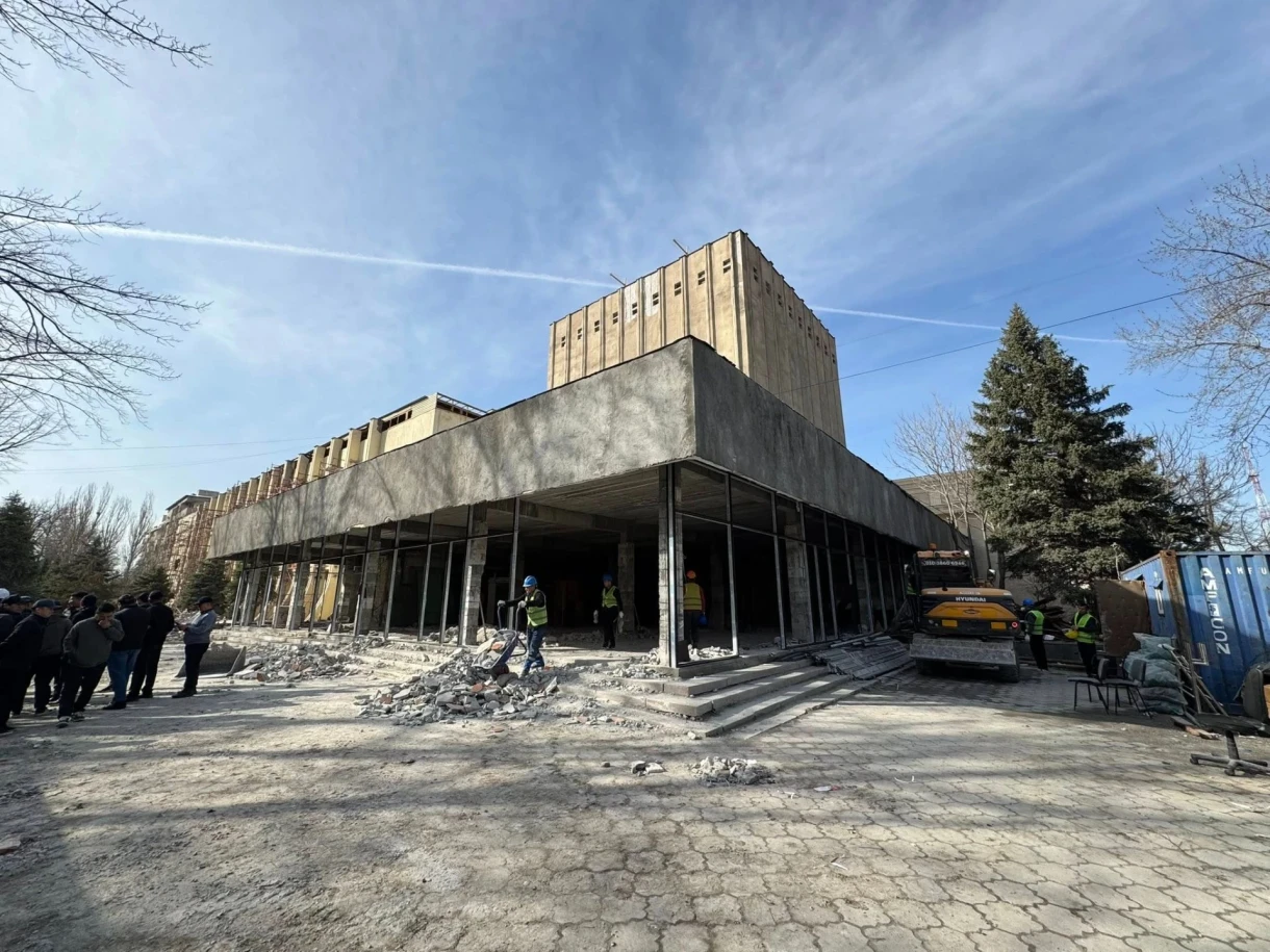 Академия при президенте Кыргызстана и архивы уходят на полную реконструкцию