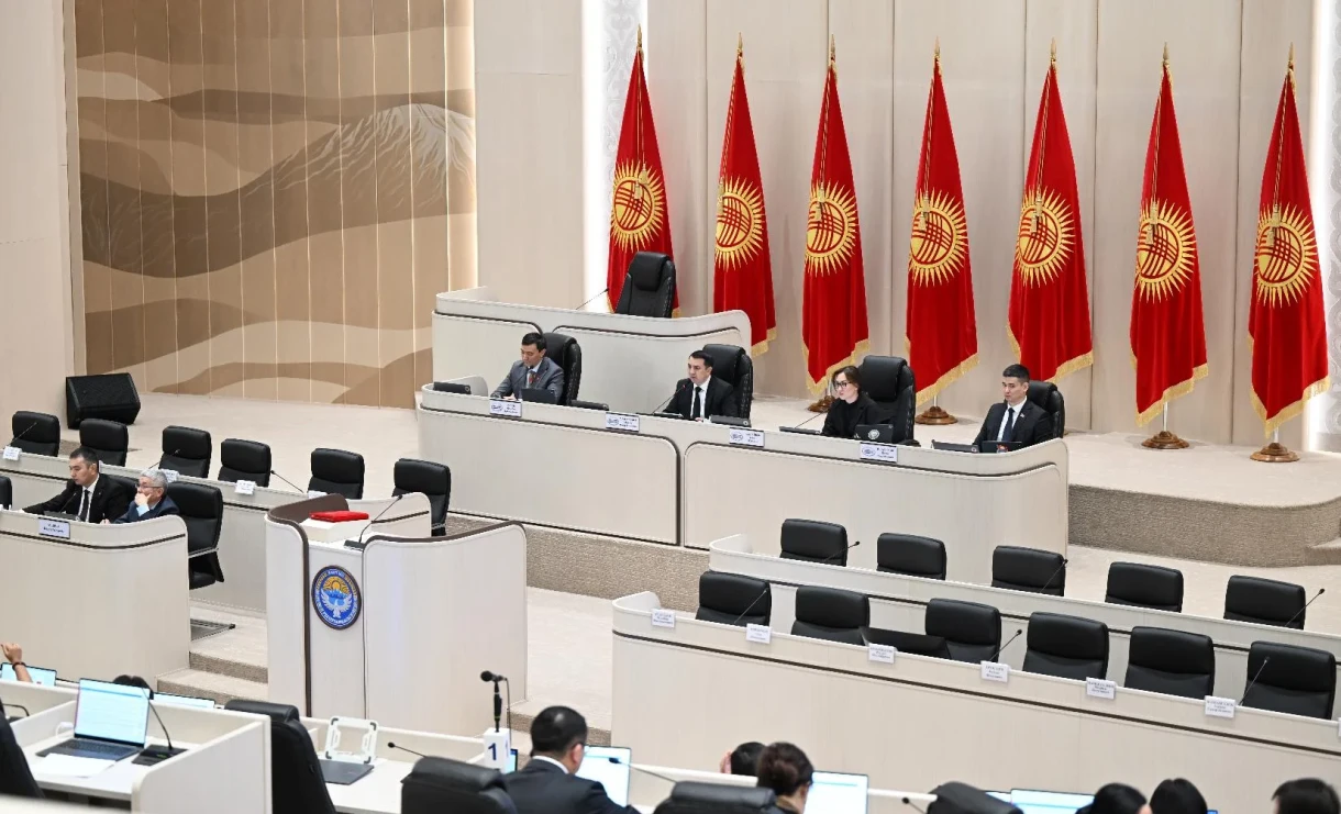 Депутаты ЖК выехали в регионы для встреч с избирателями