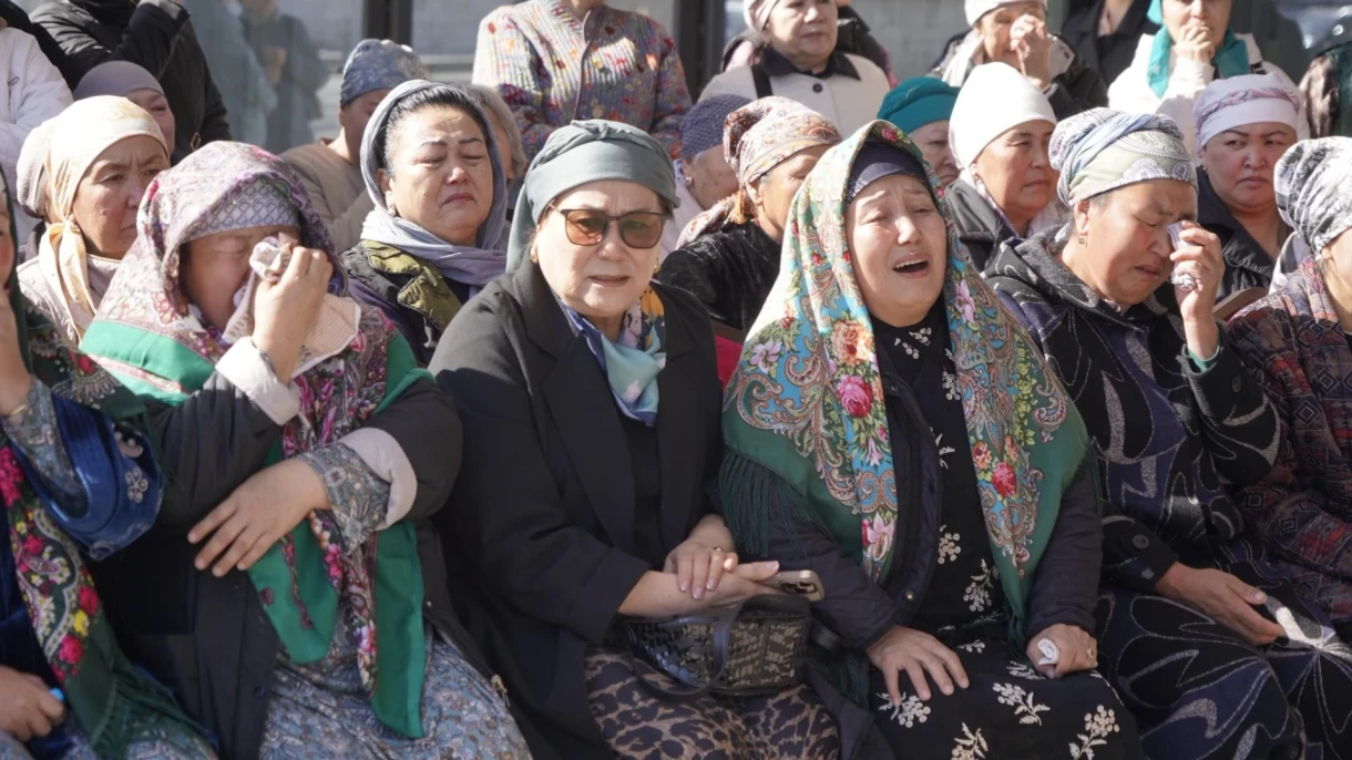 В Бишкеке простились с народным артистом Абдыкалыком Акматовым