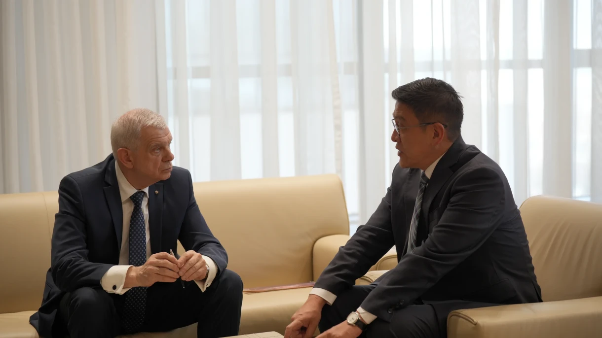 Edil Baysalov met with the director of the International Delphi Committee