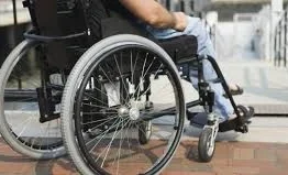 В Жогорку Кенеше предложили увеличить выплаты гражданам с инвалидностью I группы