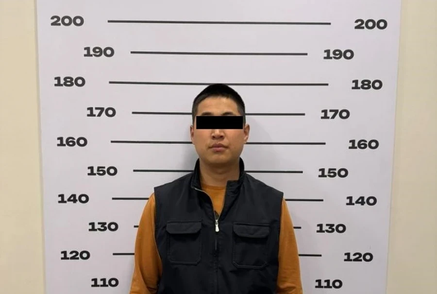 Бишкекте Октябрь райондук ИИБнин опери алдамчылык боюнча кармалды