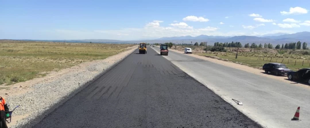 The first 25 kilometers of the road from Balakchi to Bokonbaev to Karakol will be repaired by May 1.
