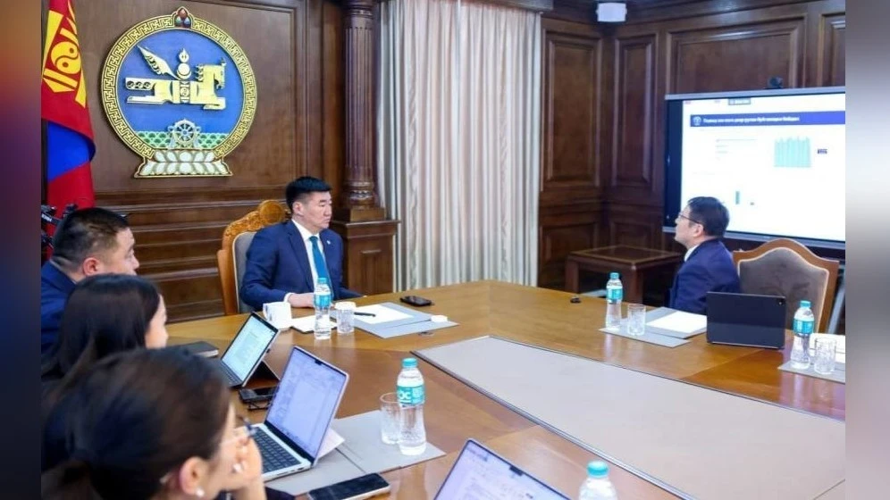 Новоназначенный спикер Бямбацогт встретился с главой ЦБ Монголии