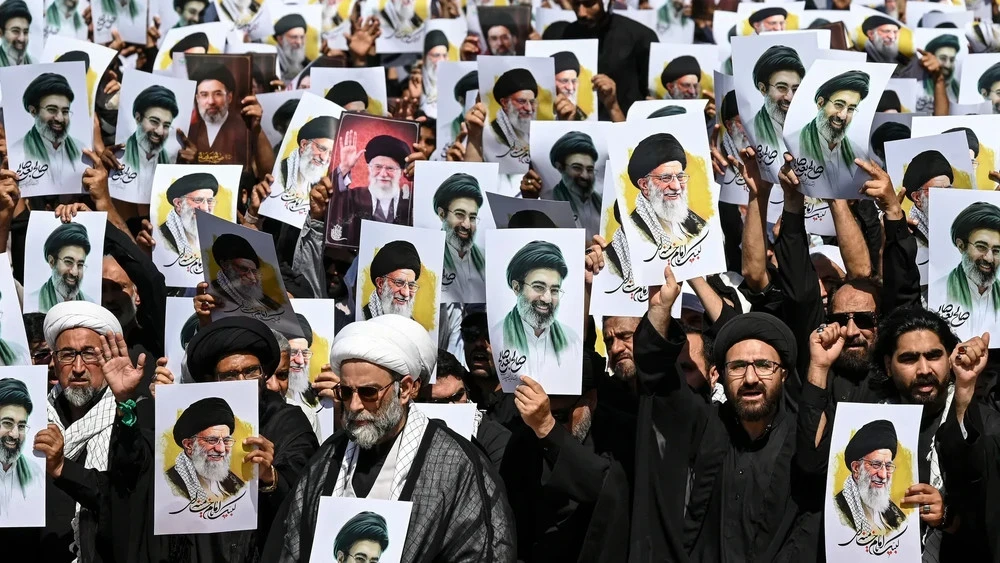 Как верховный лидер Ирана достиг перемирия с Трампом, - Axios