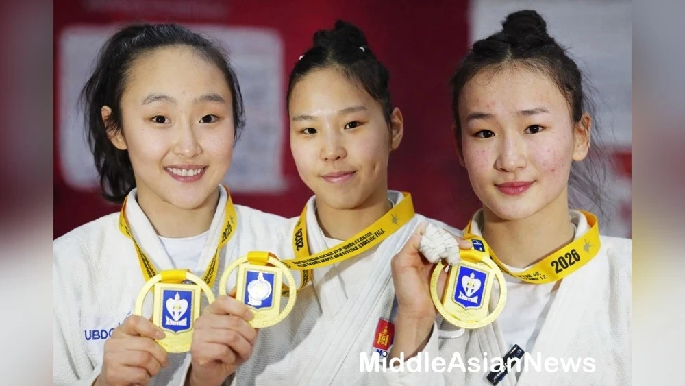 Mongolian cuties won gold, silver, and bronze in Dushanbe. Video