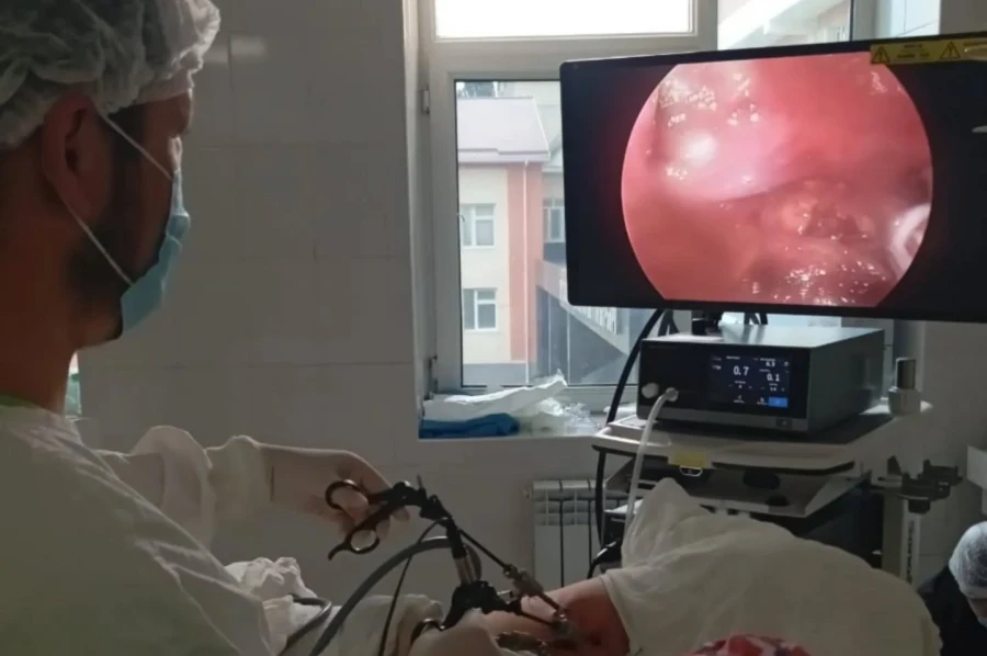 For the first time, a successful operation on a chest tumor was performed on a critically ill child at NCOMD